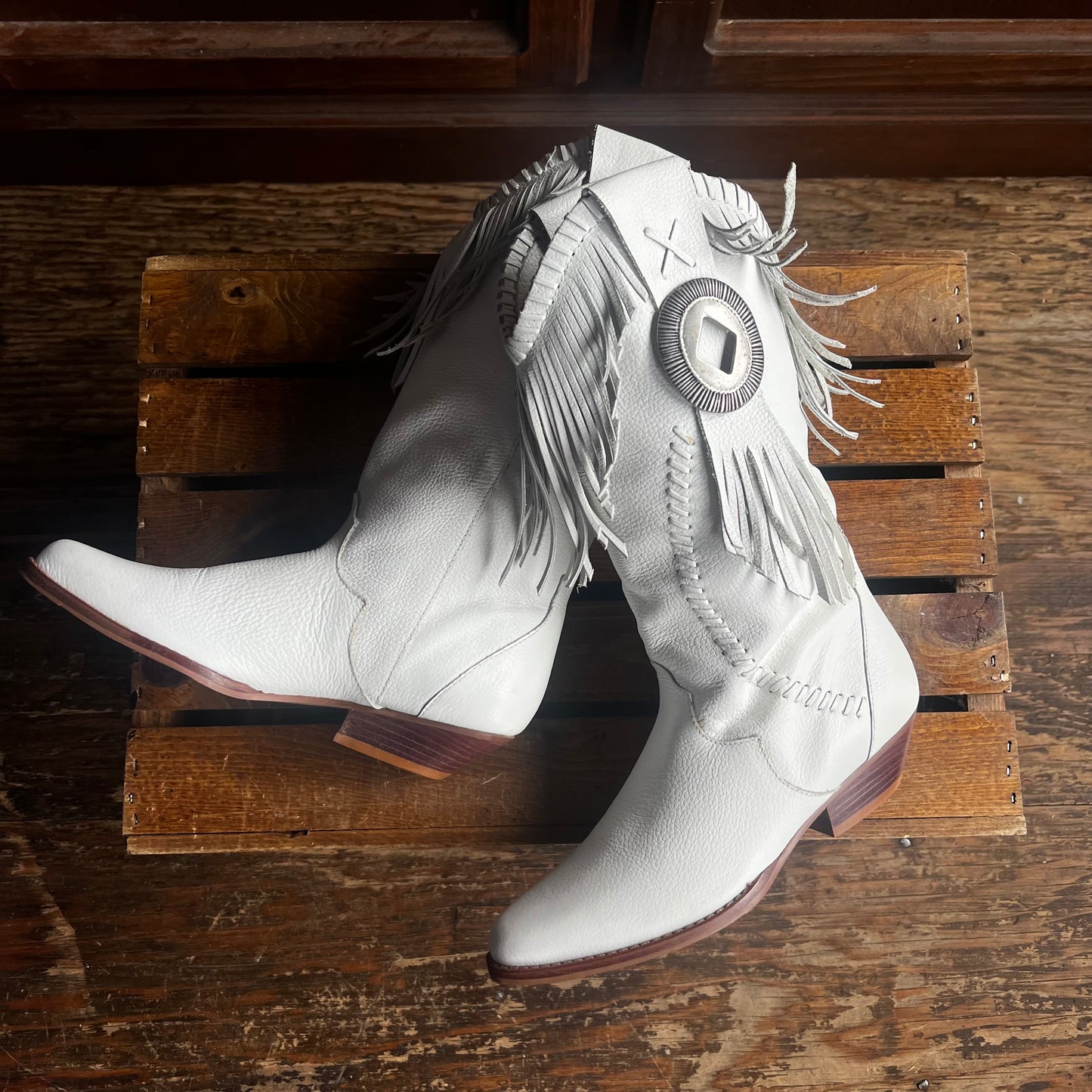 Size 5.5 Circles White Fringe Concho Boots