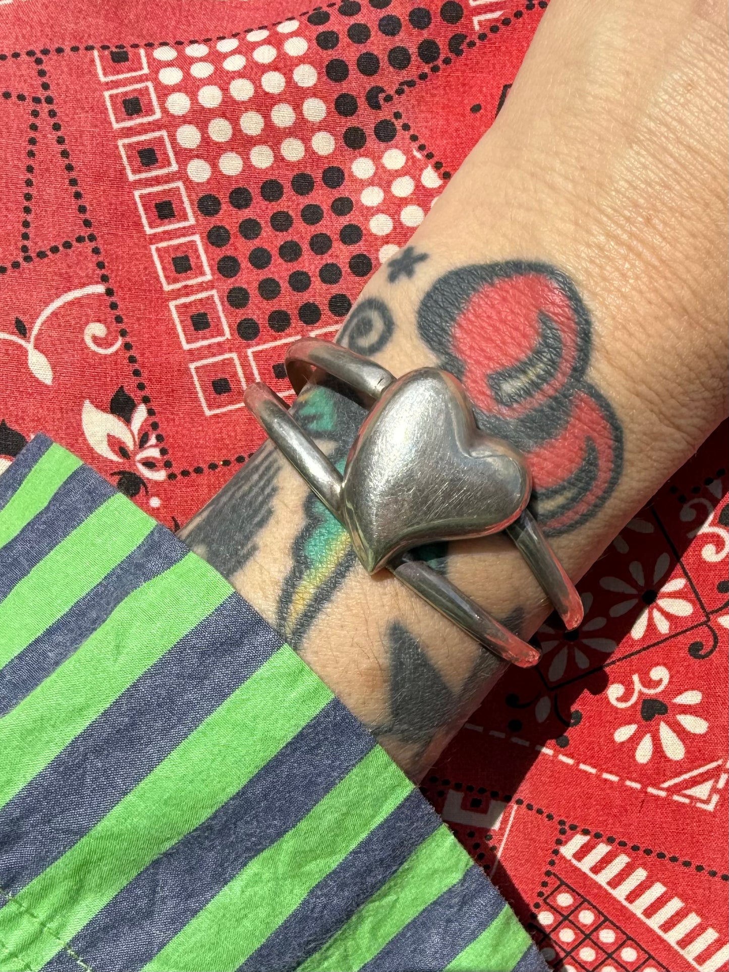 Vintage sterling Mexican Taxco puffy  heart cuff (MA)