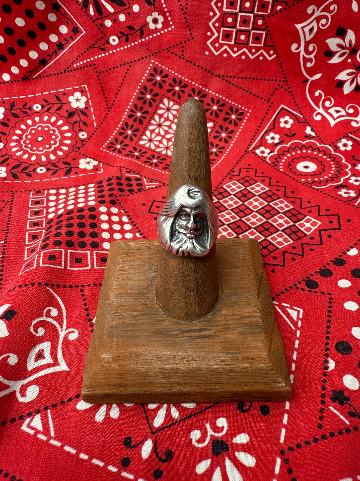 Vintage Art Deco sterling "Turban Man" Sheikh novelty ring