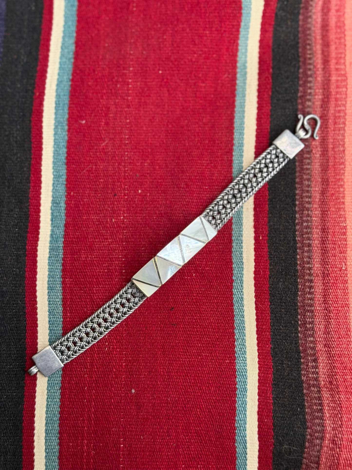 Mother of Pearl Sterling Woven Bracelet and S Clasp (MA)