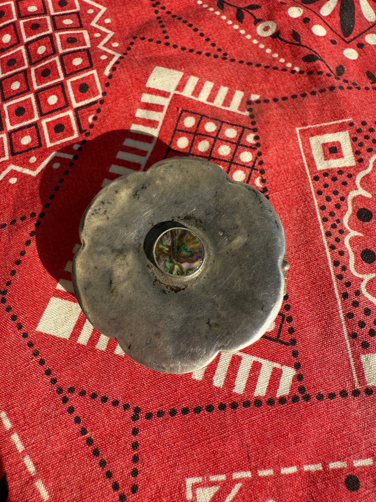 vinatge Mexican sterling and abalone pill box - artist stamped
