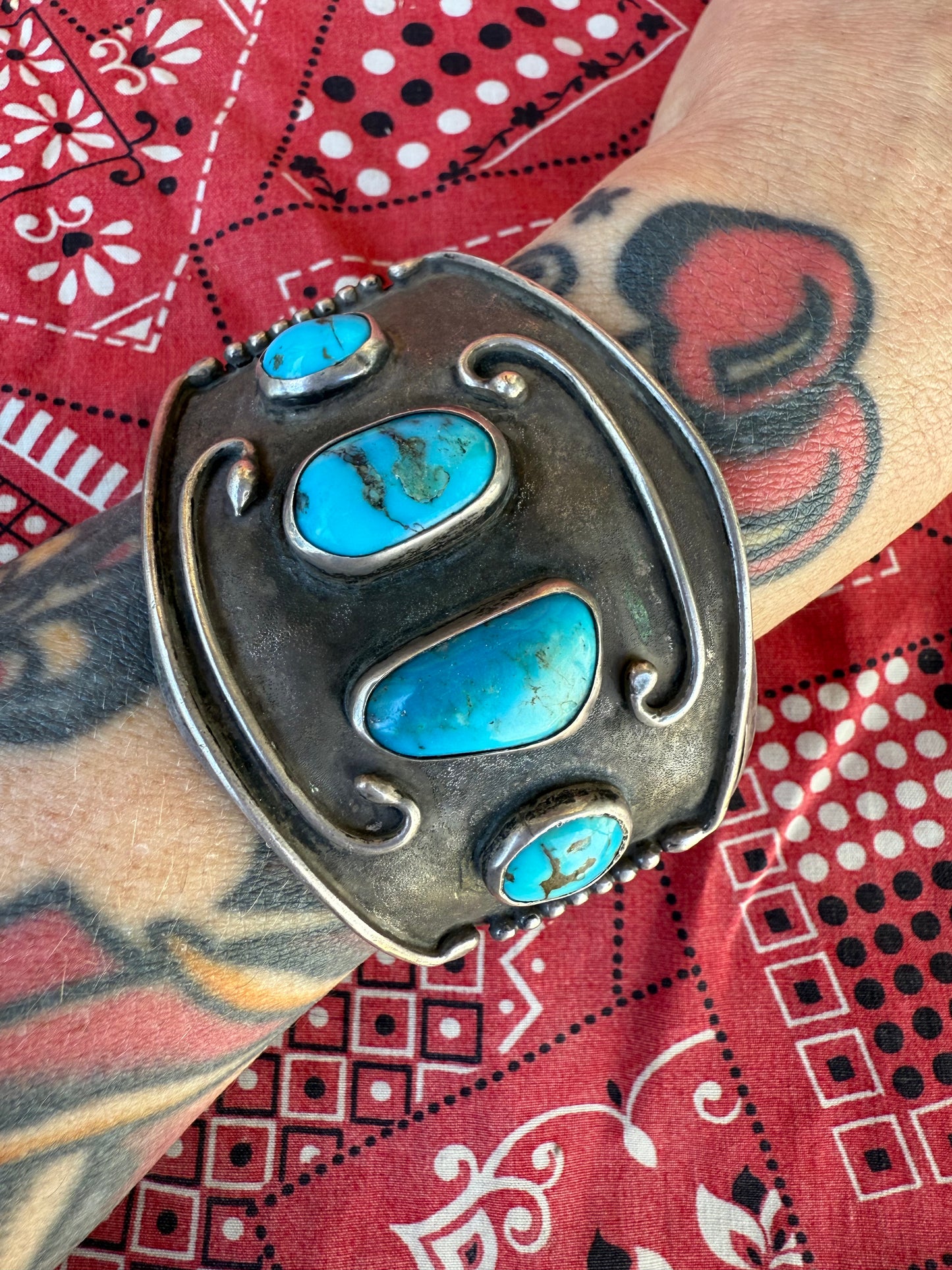 3 Band/4 Stone Edge Beading Cuff (MA)