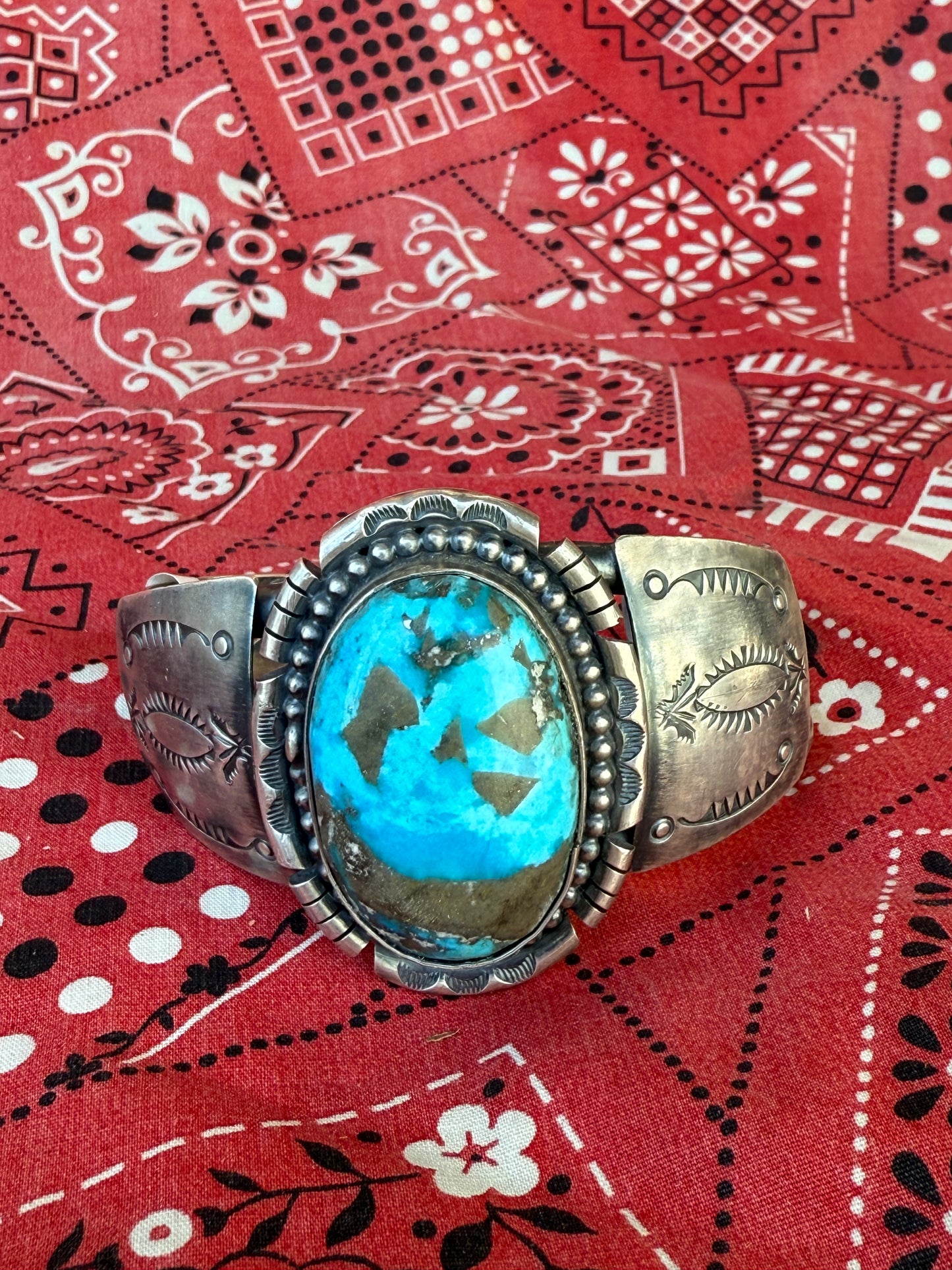 Dillbert Large Oval Turquoise Cuff (MA)