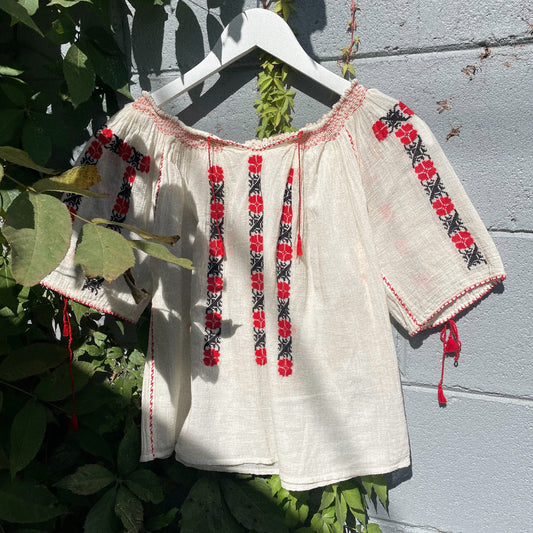 VTG Hungarian Embroidered Peasant Blouse XS