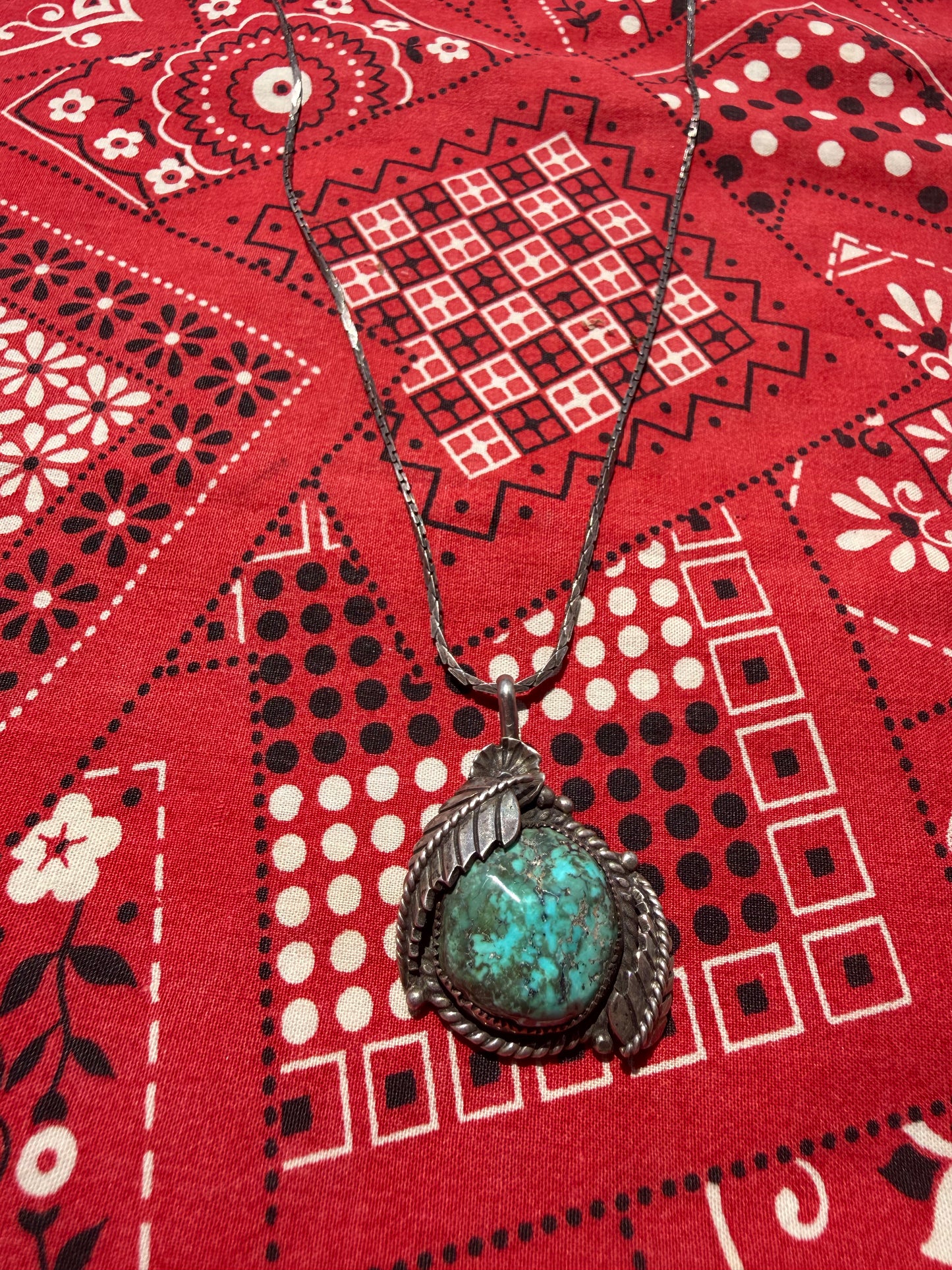 Vintage sterling and turquiose circle charm and sterling box link necklace (MA)