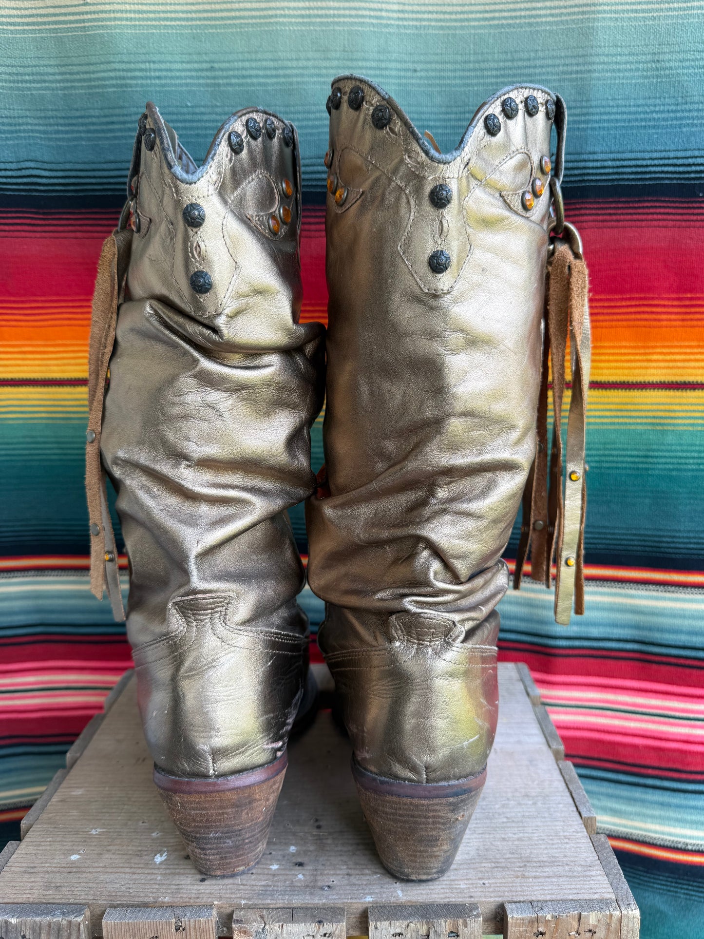 Vintage Y2K Steve Madden Gold Western Boots Size 9