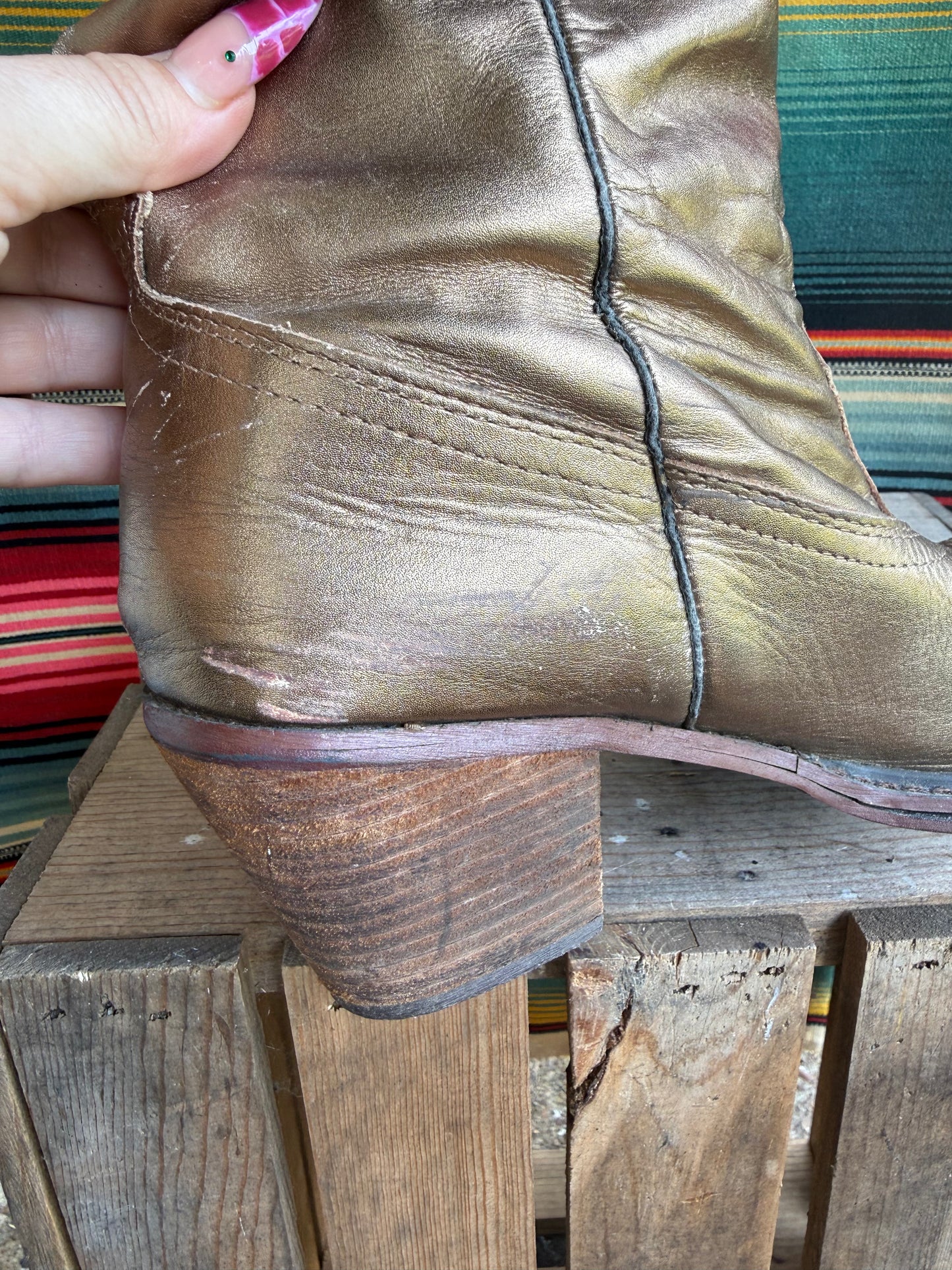 Vintage Y2K Steve Madden Gold Western Boots Size 9
