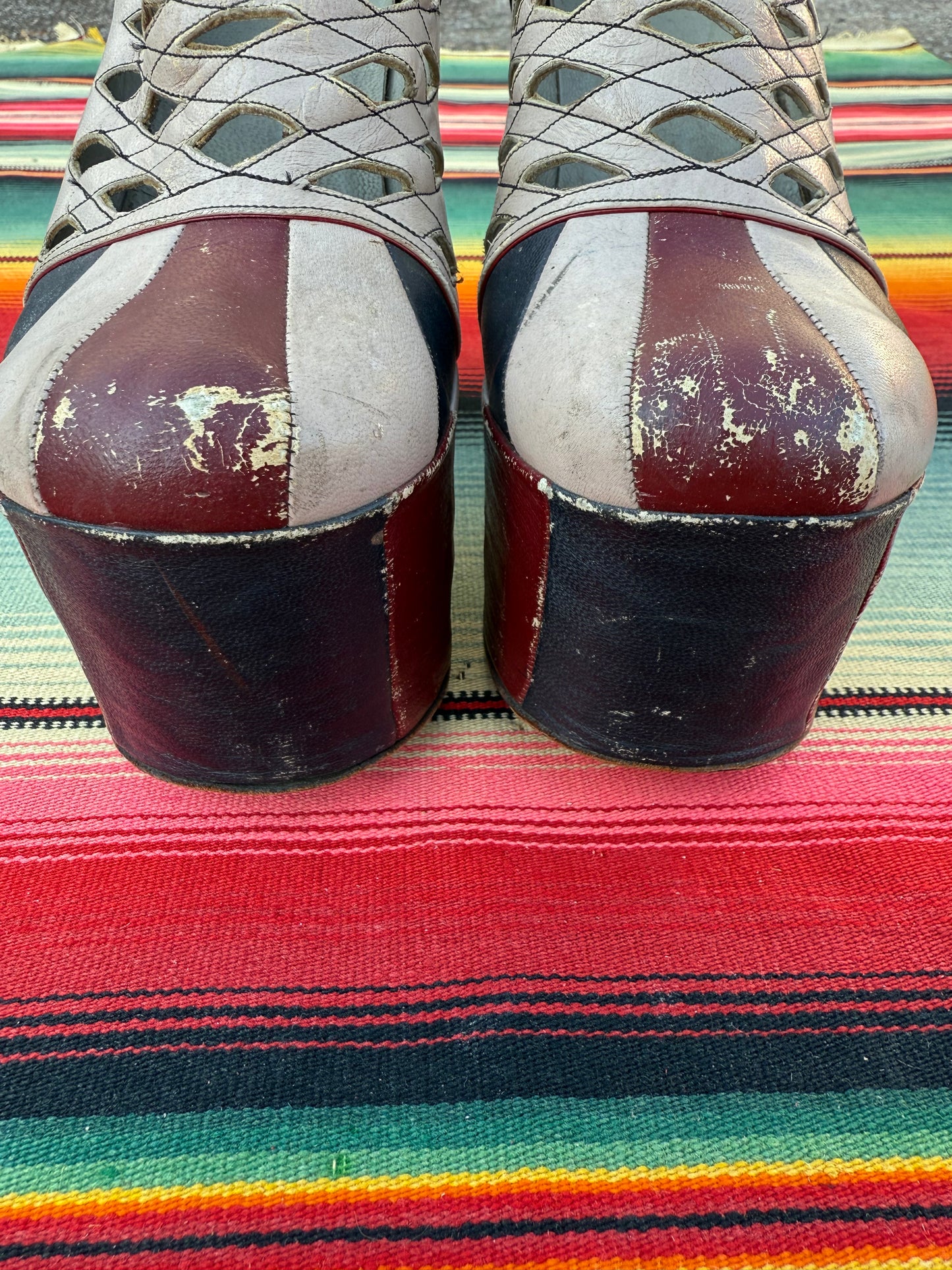1970s Rare Glam Rock Leather Platforms 5/5.5 (LR)