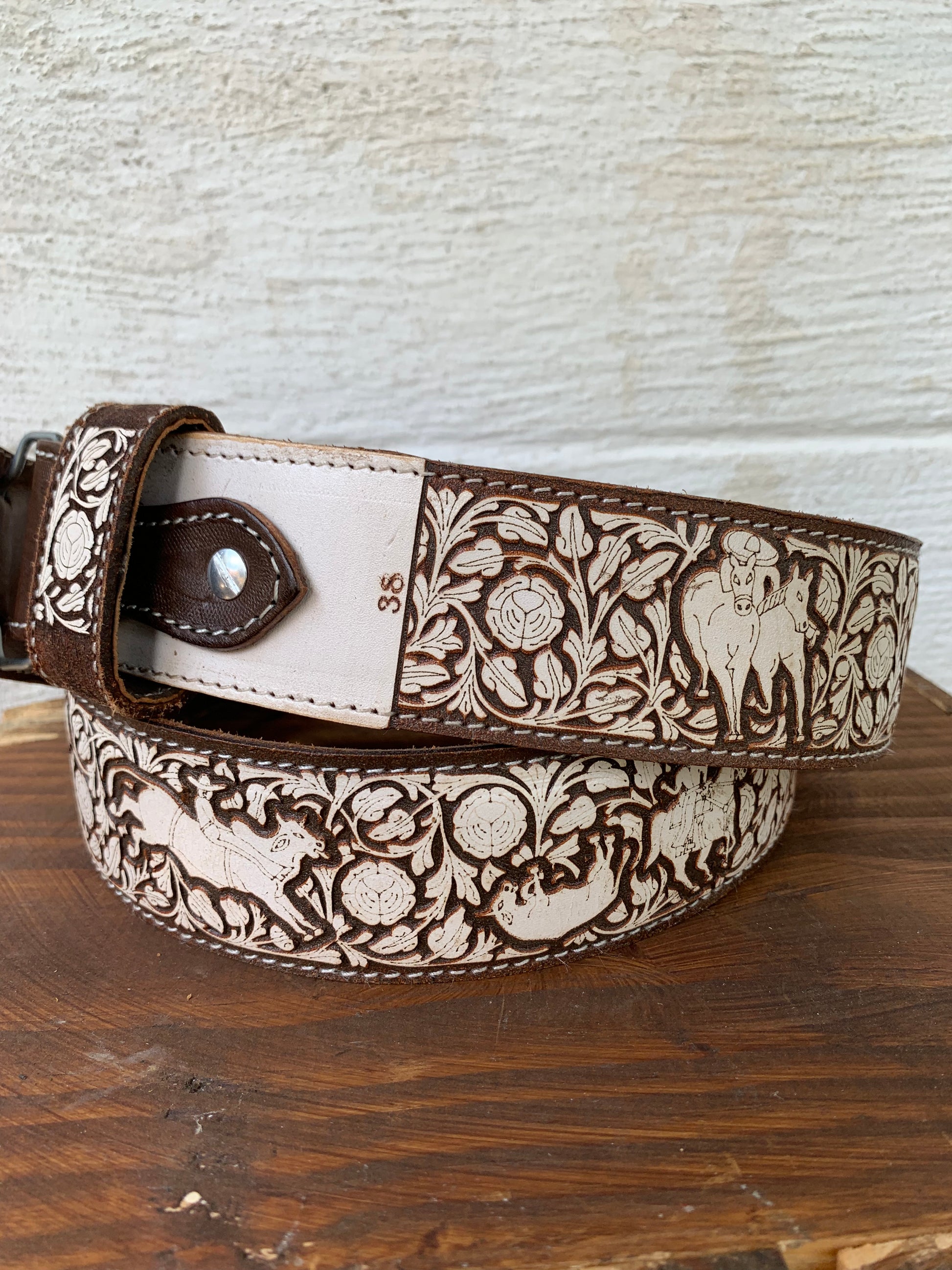 Vintage Floral Tooled Leather Belt With American Eagle Belt 