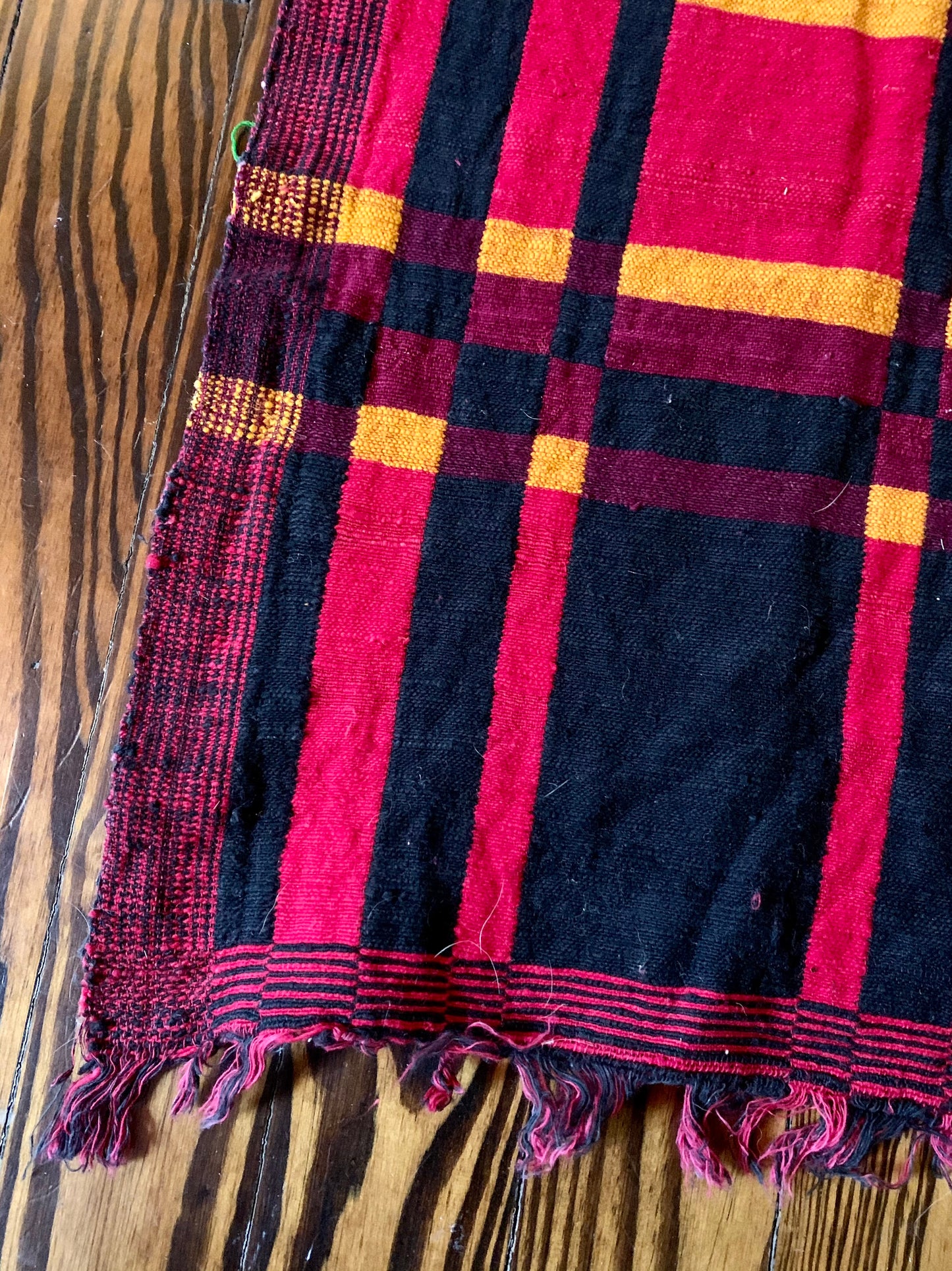Vintage Plaid Woven Blanket/Rug 45"x74