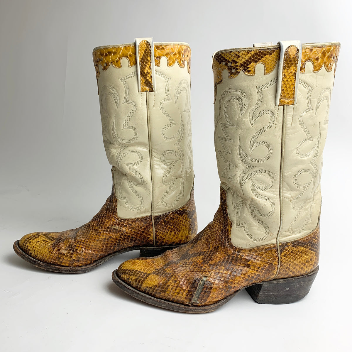 Vintage Cream & Rattlesnake Boots M 8 – High Class Hillbilly display picture 1