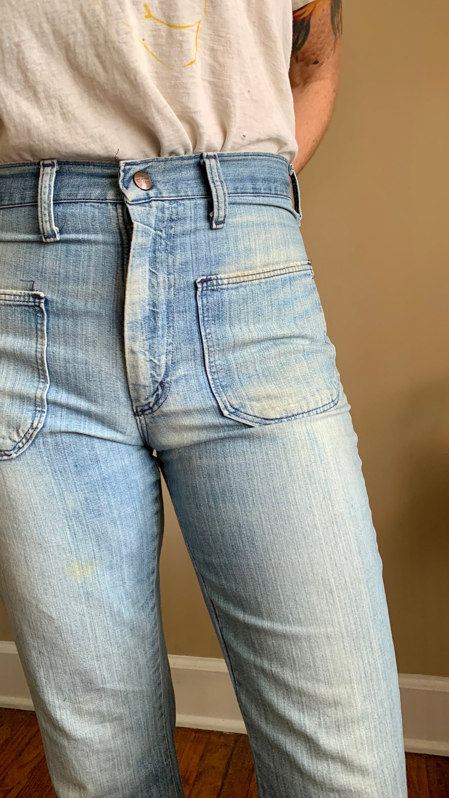 Soft Worn Vintage Wrangler Jeans 30x29 (women's 6/8)