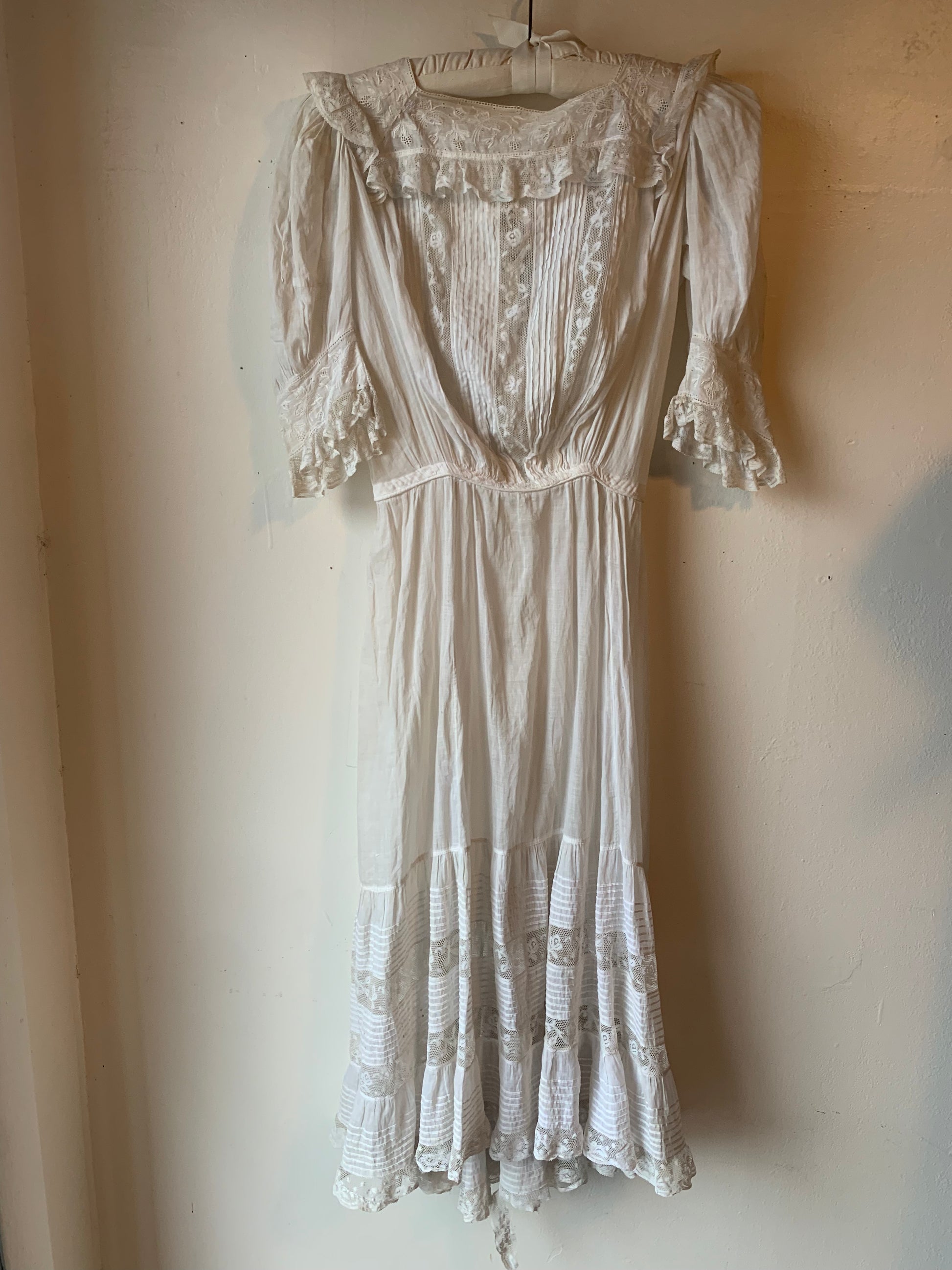 White Lace Edwardian Lawn Dress (XS) High Class Hillbilly White Lace Edwardian Lawn Dress (XS) High Class Hillbilly