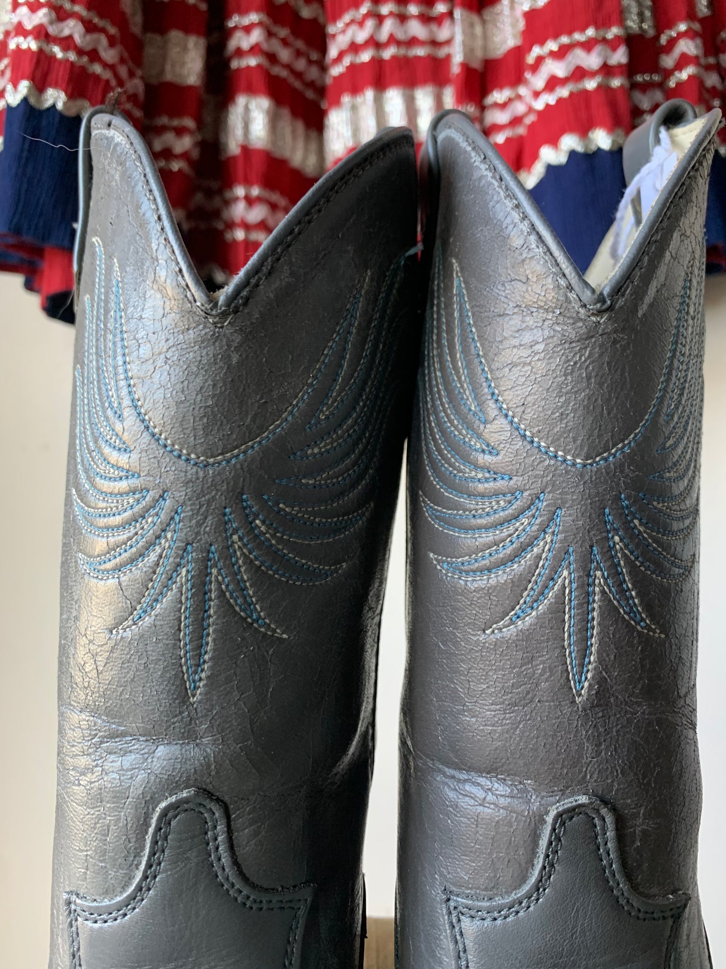 W6.5 Dingo Womens Western Boots Grey Leather