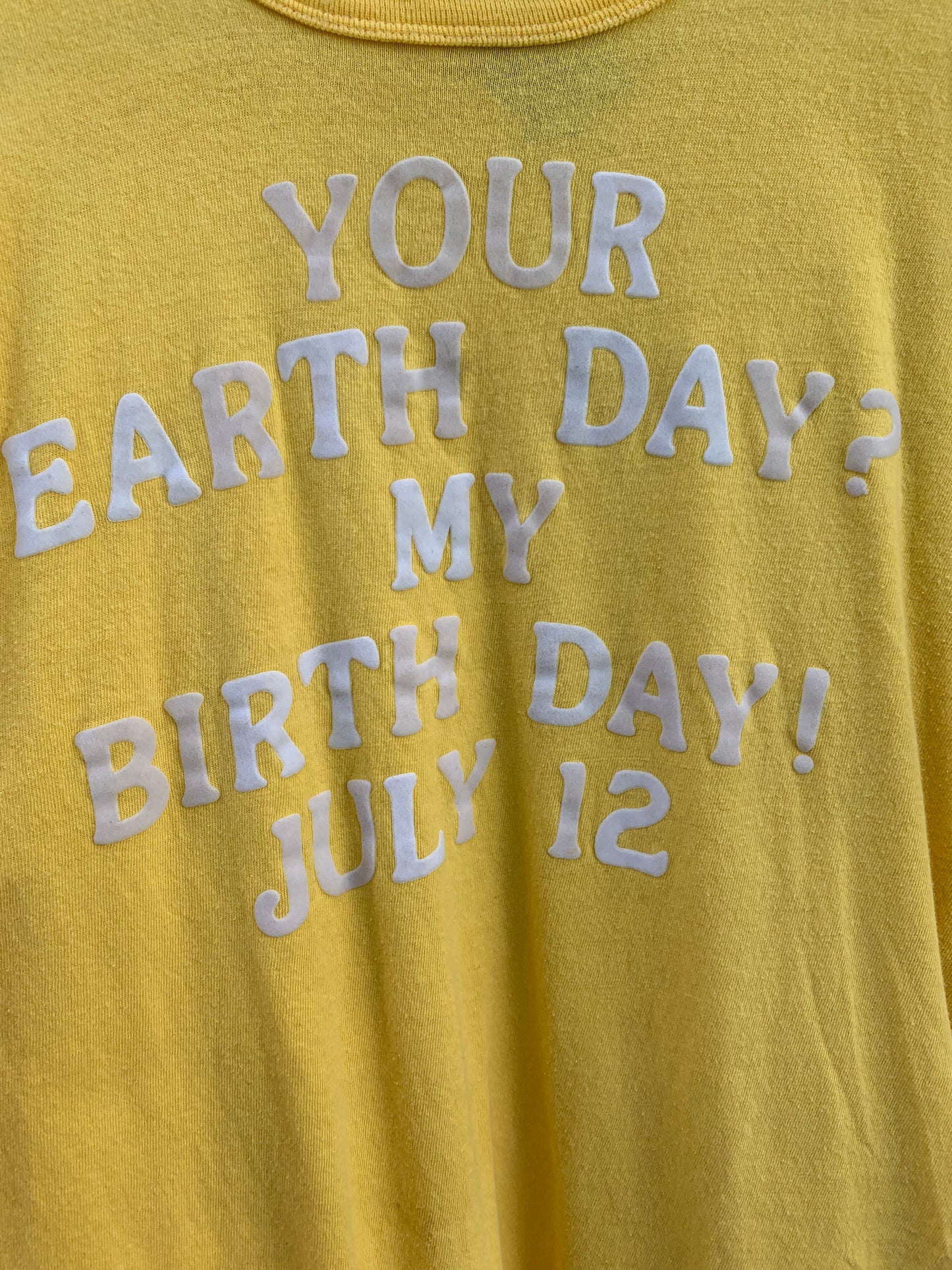 Vtg. Earth Day Birth Day Felt Letter Tee (S/M)