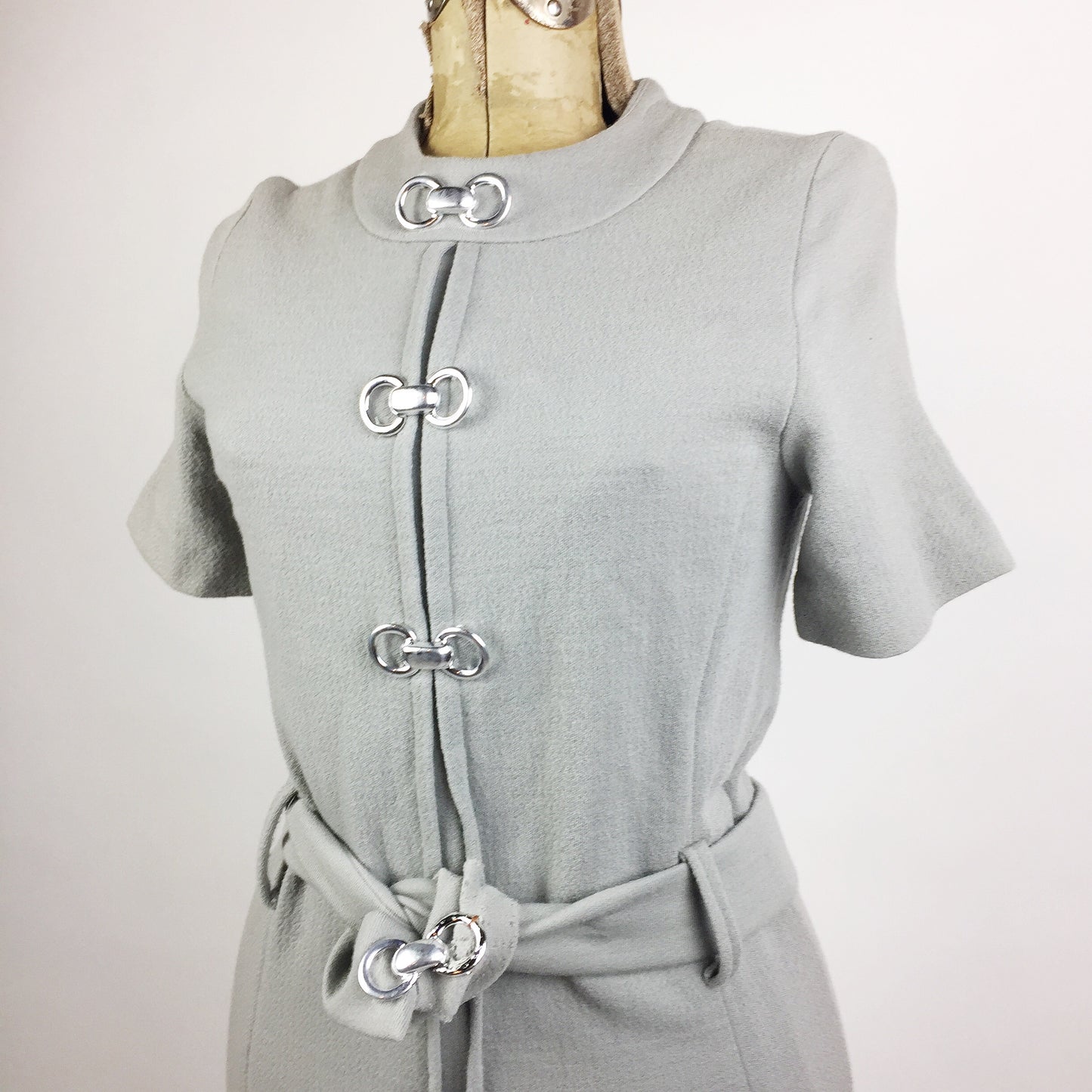 Vintage Mod Grey Silver Fasten Dress (M)