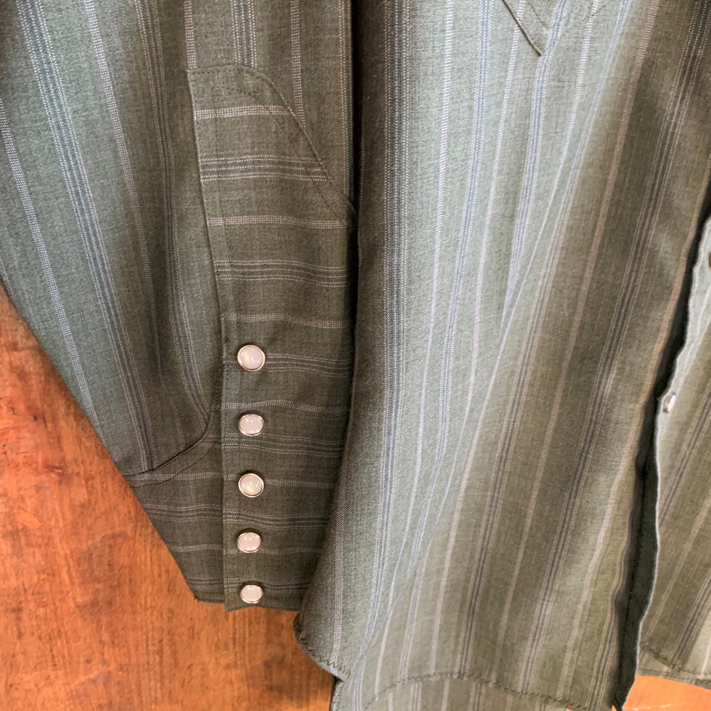 1950s Striped Green Gabardine Pearl Snap Shirt (S/M)